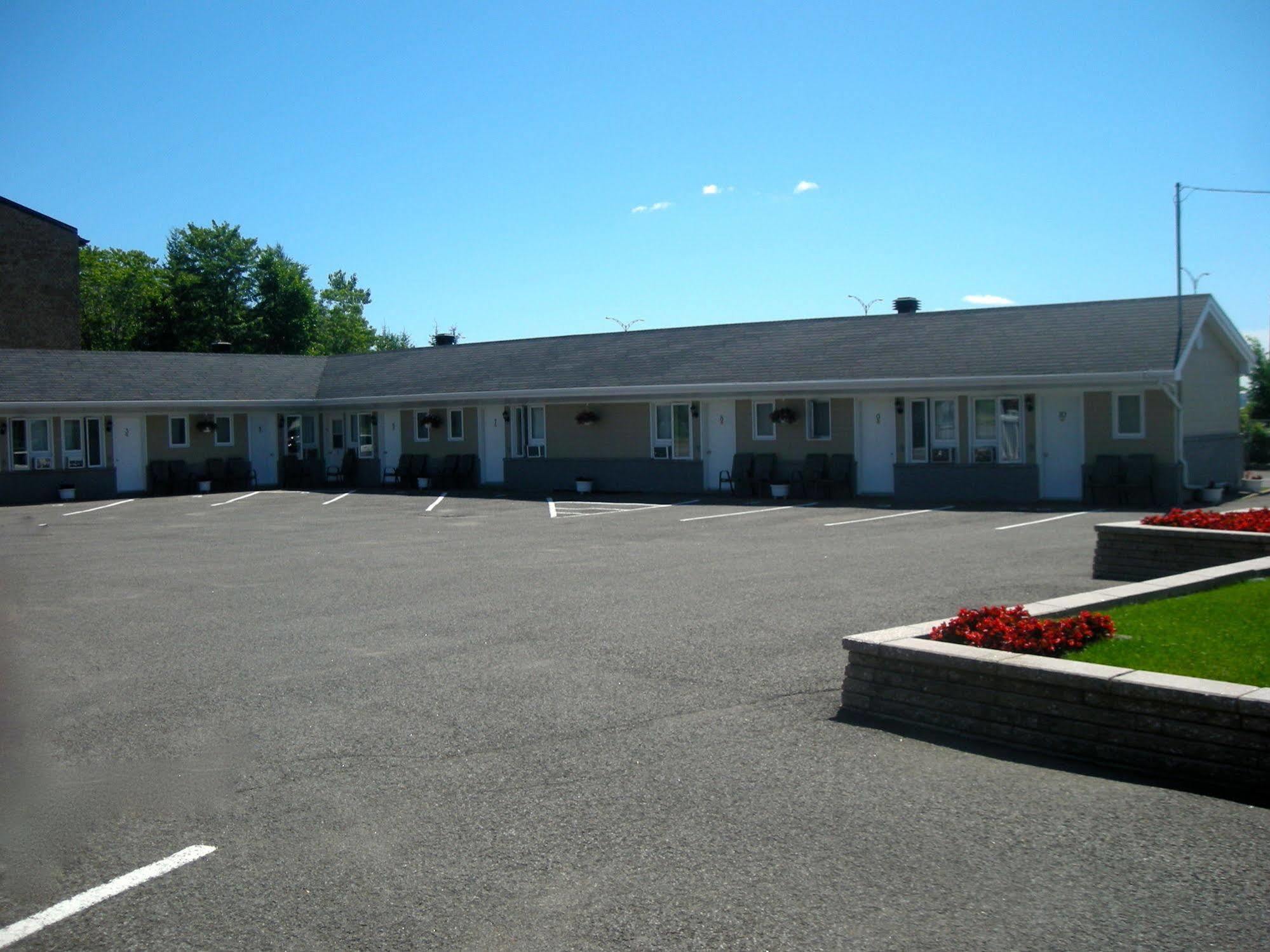 Motel Chevalier Ciudad de Quebec Exterior foto